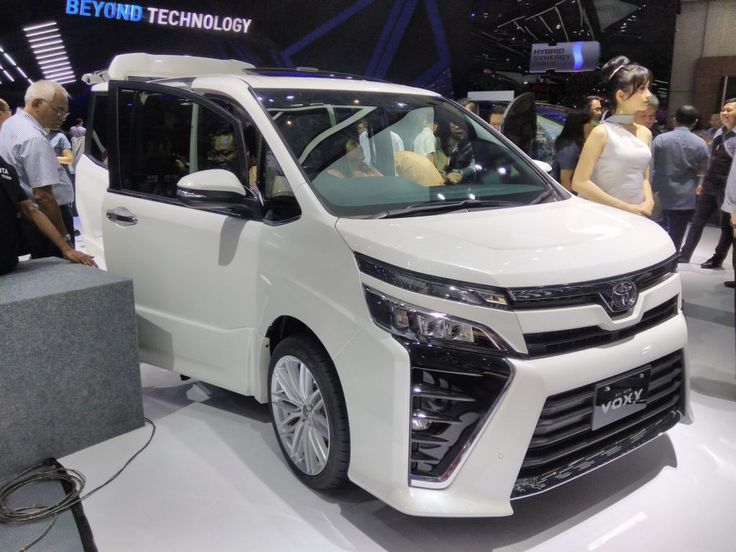 Duel MPV Mediaum Di Acara Giias 2024