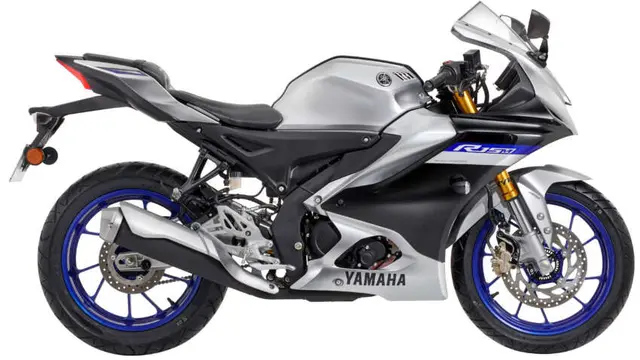 Yamaha R15M Carbon Fiber Pattern Resmi Meluncur