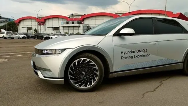 Hyundai Patenkan Teknologi Pengisian Daya Nirkabel