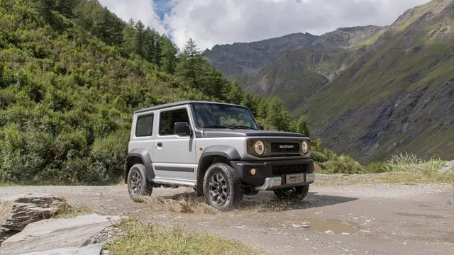 Suzuki Jimny Mata Jadi Penutup Generasi Keempat