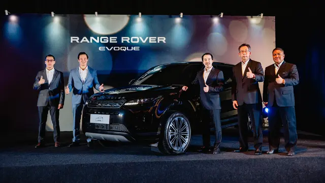Range Rover Evoque Anyar Mengaspal