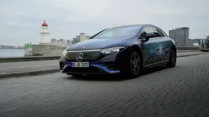 Mercedes-Benz Pamerkan Teknologi Baterai Masa Depan