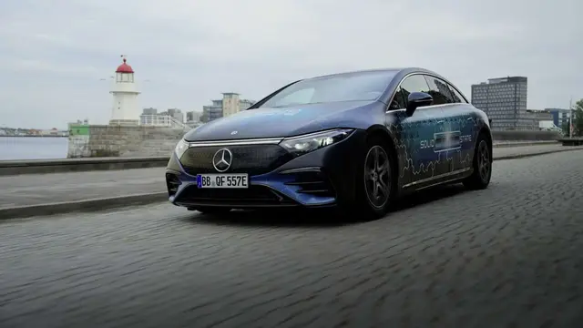Mercedes-Benz Pamerkan Teknologi Baterai Masa Depan