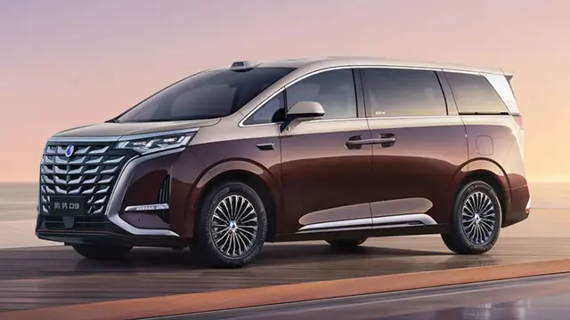 BYD Denza Luncurkan Varian Baru MPV Mewah