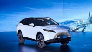 OMODA O7 Bikin Parkir Semudah Sentuhan Jari