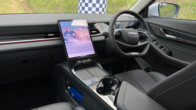 Jaecoo J5 EV Tawarkan Interior Premium