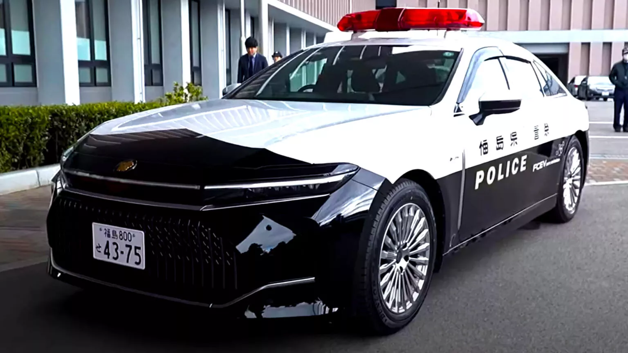 Toyota Crown Hidrogen Kini Jadi Armada Taksi
